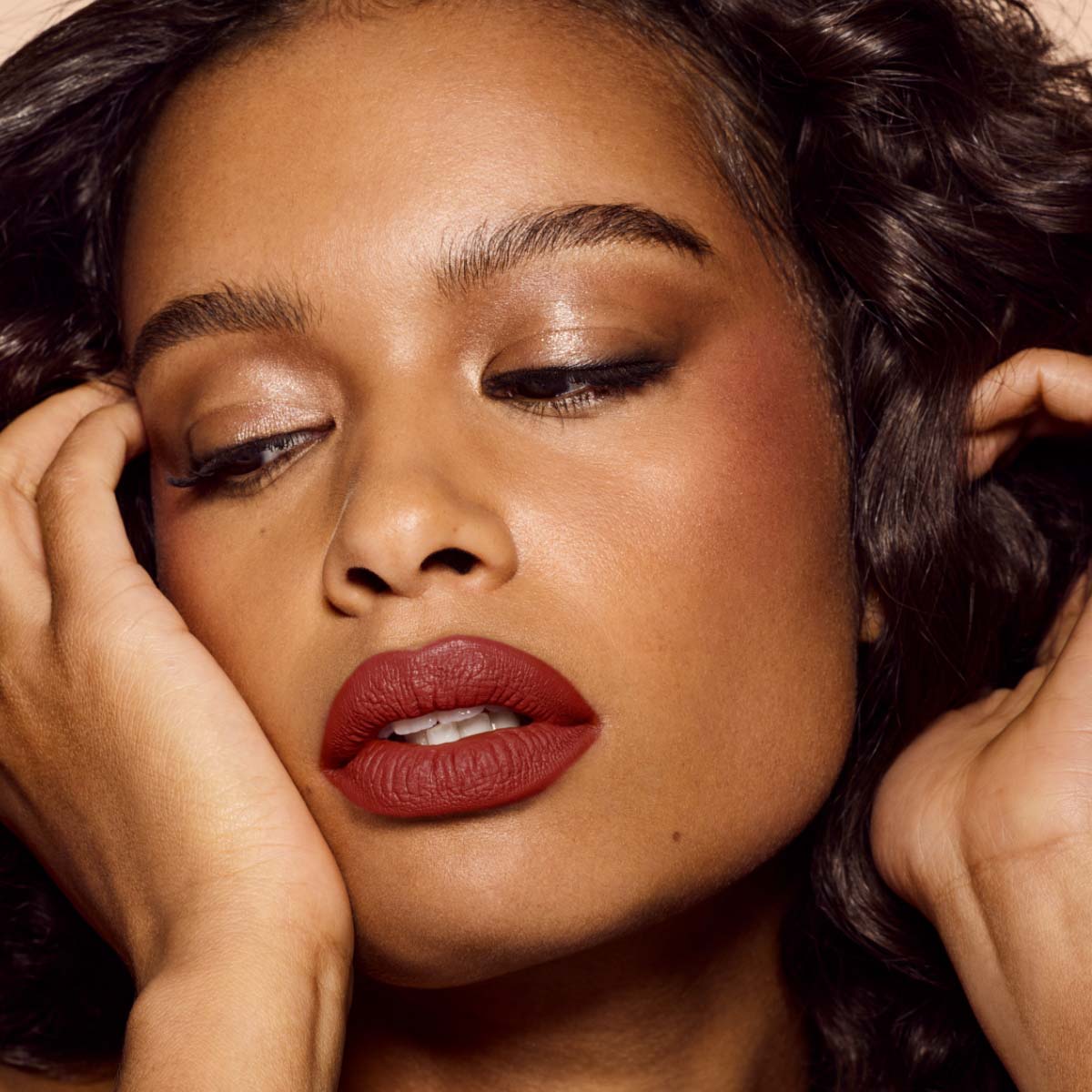 ICON LIQUID LIPSTICK (LABIAL LÍQUIDO)